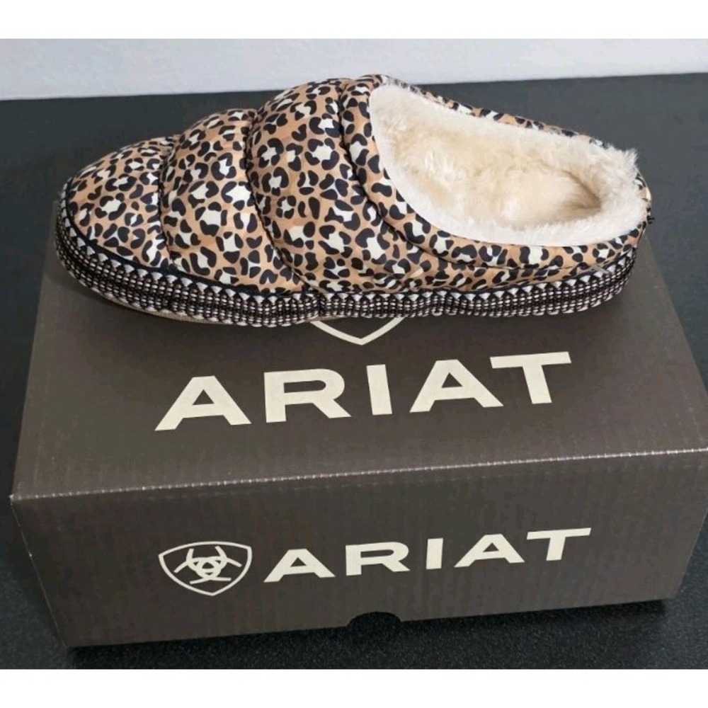 NEW Ariat Girls‎ 7/8 Crius Clog Slippers  Brown Leopard XL Fuzzy Cozy Lounge Kid